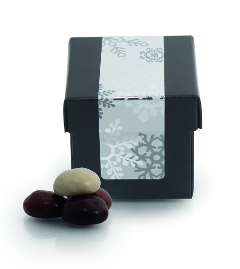 Sort Surprise-box m/ julelabel - 70 gr. Pebernødder m/chokoladeovertræk