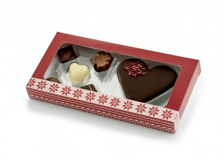 Strik kartonæske med rude - 100 gr. 5 stk. Luksus + Marcipanhjerte