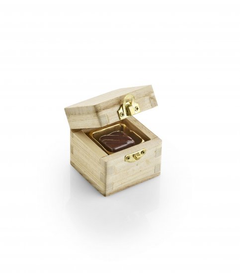 *Lys Trææske, 1 stk. Luksus chokolade, 10 g.