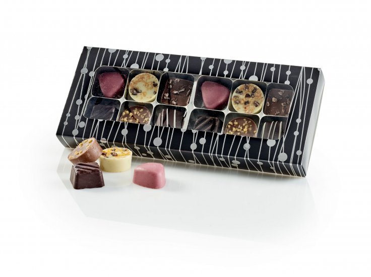 Sort m. sølv prik rudeæske, 12 stk. Luksus chokolade, 120 g.