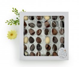 Hvid rudeæske, 36 stk Luksusæg & Marcipanæg 340 g.