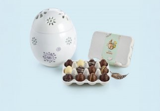 Bjørn Wiinbla&d - Bonbonniere 13 cm m/ Æggebakke 110 g. - 2025