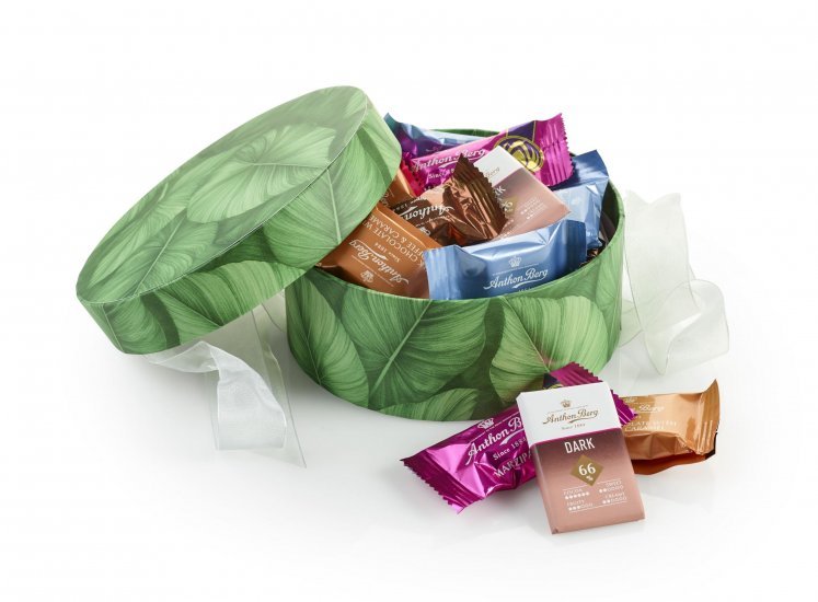 Rund Hatteæske Green Leaves, Anthon Berg Mix 250 g.