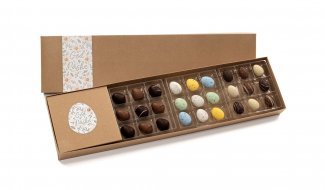 Påskeæsker Natur, 9 stk. Marcipanæg + 9 stk. Fugleæg + 9 stk. Luksusæg, 270 g.