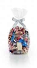 Cellofanposer m/sølv sløjfe - 325 gr. Chokolade, karameller, bolcher & Fransk nougat