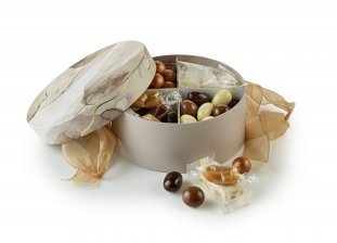 Rund Hatteæske Brun Marmor, Familieæske 400 g.