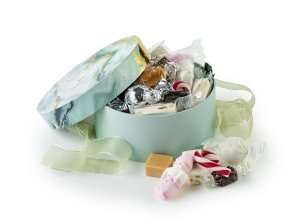 Rund Hatteæske Lysegrøn Marmor, Julemix 300 g.