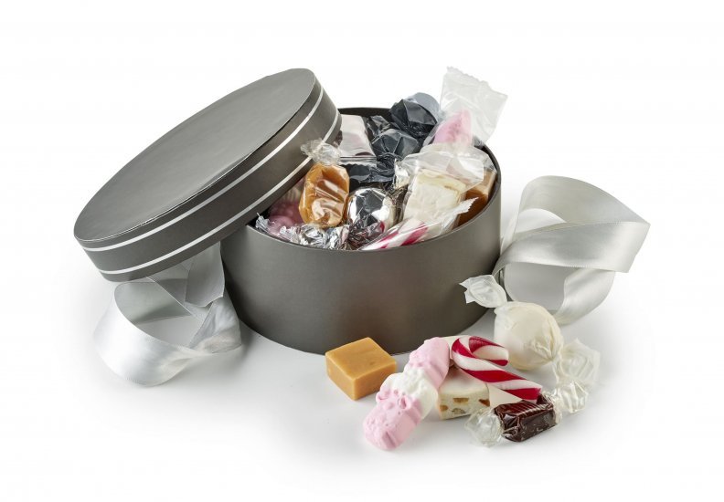 Rund Hatteæske Grå m. Sølv kant, Julemix 300 g.