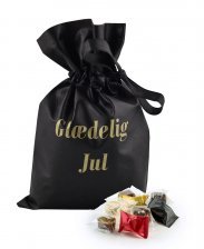 Sort stofpose m/tryk Glædelig Jul, Indpakket Dansk Luksusblanding, 1100 g.